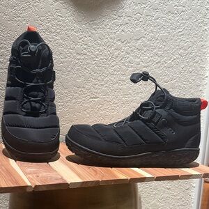 Chaco Black Quilted Winter Boots